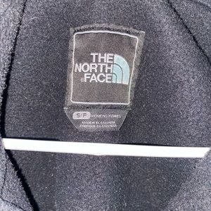 Small North Face fleece